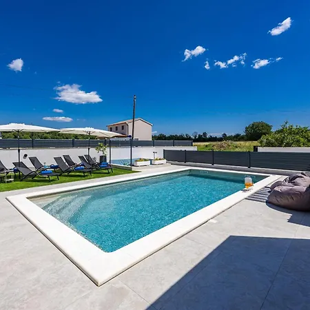 Villa 2382